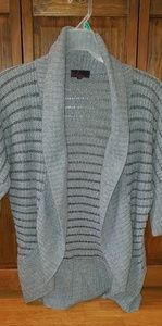 Gray mid sleeve cardigan